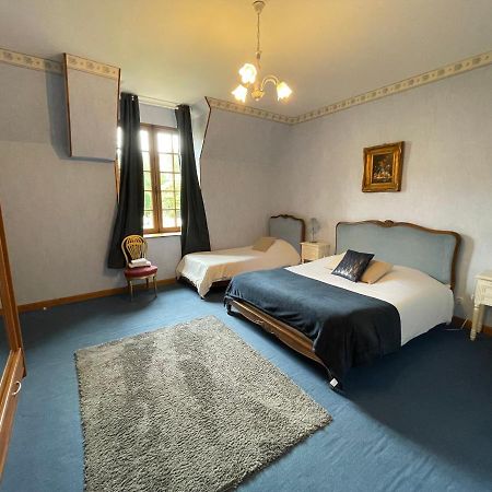 Hotel Du Chateau De Quineville Bagian luar foto