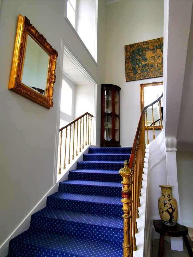 Hotel Du Chateau De Quineville Bagian luar foto
