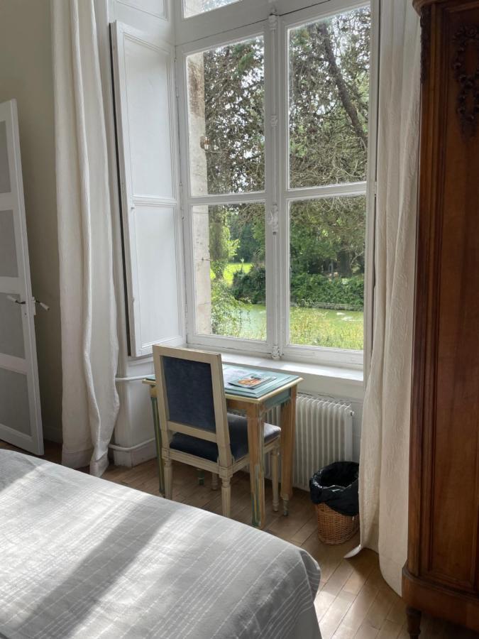 Hotel Du Chateau De Quineville Bagian luar foto